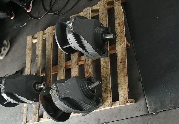 抓包機減速機電機選型手冊資料樣本下載,抓包機减速电器,減速機樣本